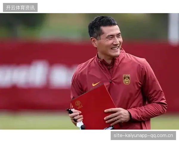 国足541也踢不明白：邵佳一换人“白费”杨明洋上场“误算”赵松源却成了最亮眼的“新星”